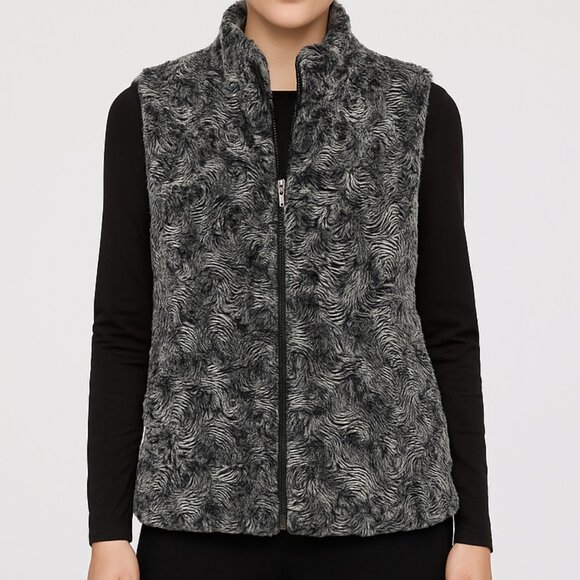 JM Collection Women’s Faux Fur L Vest Black Gray Zip Front Cozy Winter Layering - Picture 1 of 10